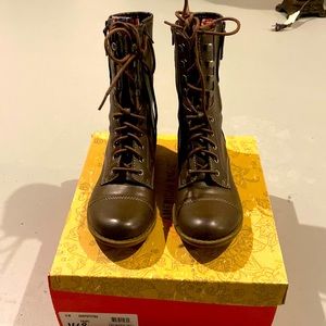 American Rag Boots size 8